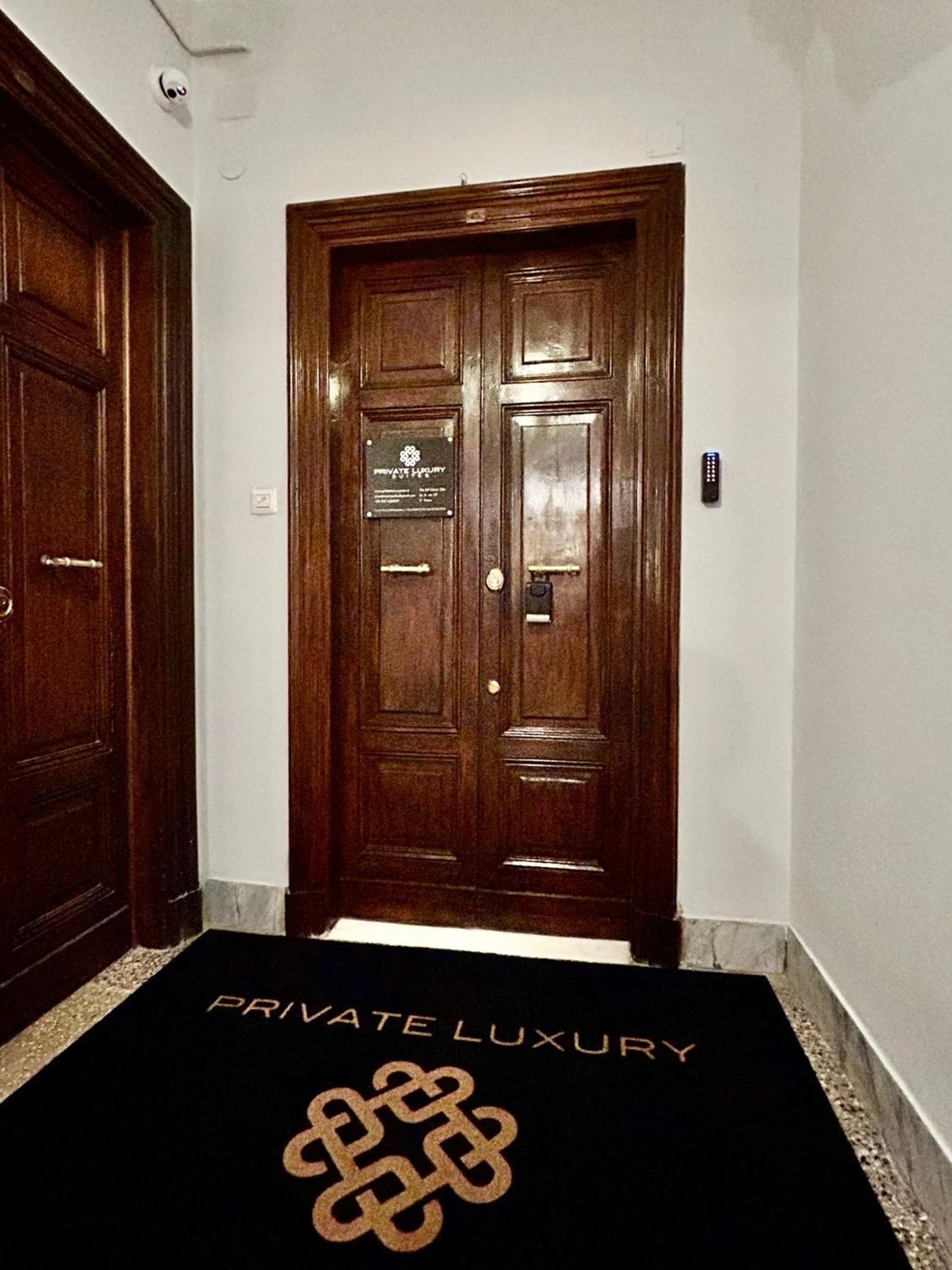 Private Luxury Suites Рим Экстерьер фото